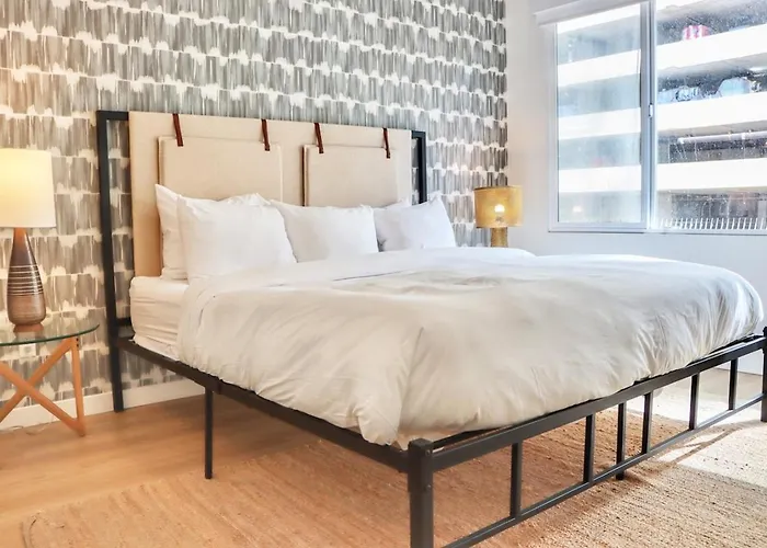 Boutique Suite In Downtown San Diego